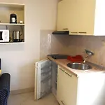 Apartamento With A Parking Space - 15757 Pula