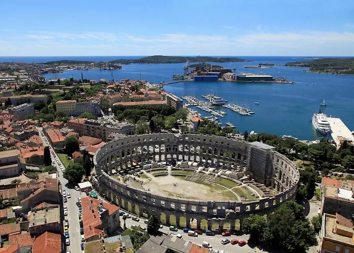 With A Parking Space - 15757 Lejlighed *