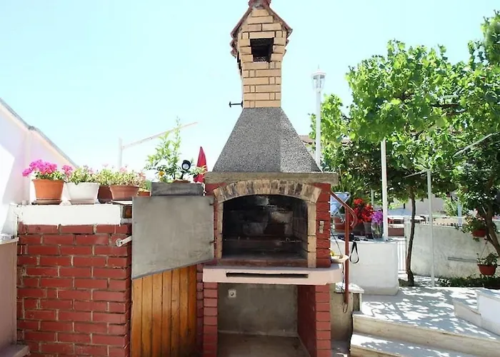 With A Parking Space - 15757 *