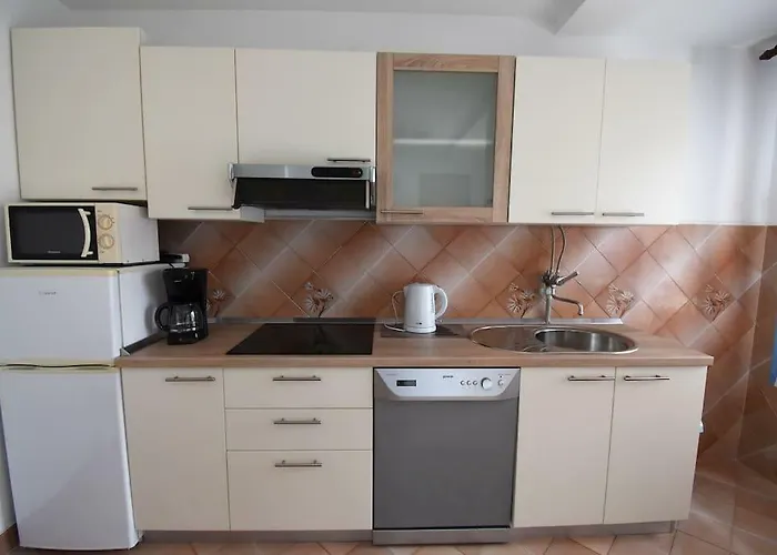 With A Parking Space - 15757 Lejlighed