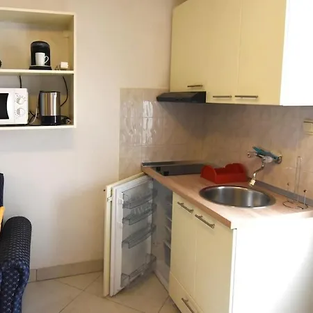 Apartmán With A Parking Space - 15757 Pula