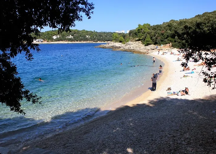 With A Parking Space - 15757