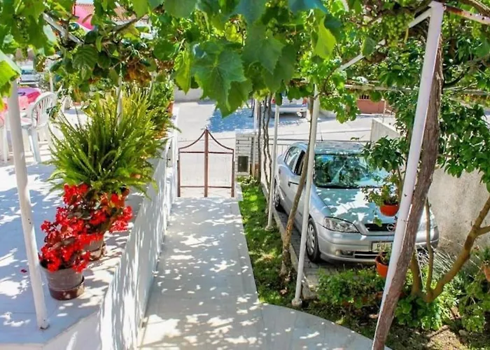 With A Parking Space - 15757 Apartman *