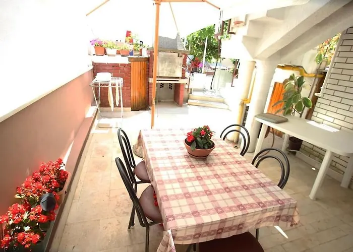 Apartman With A Parking Space - 15757 *